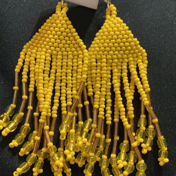 Huichol earrings - Picture 8 of 8